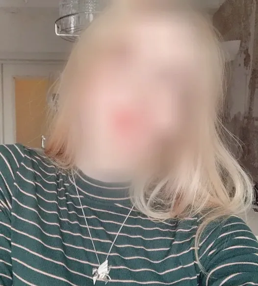 Viktoria, 19